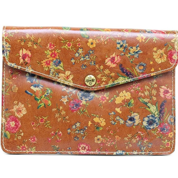 Patricia Nash Handbags - NWOT Patricia Nash Floral Brown Clutch